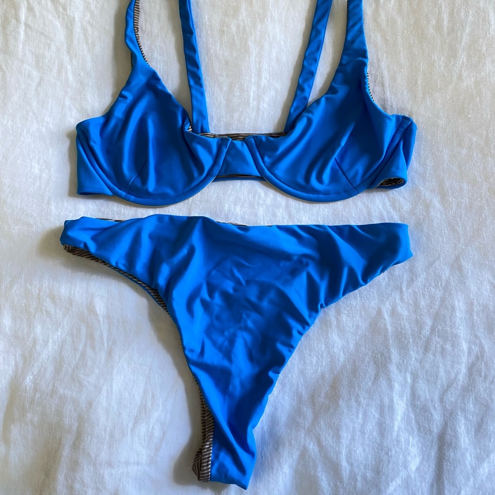 ACACIA Geneva Top and Brazil Bottom set Color Bay Top - XL Bottom - Large